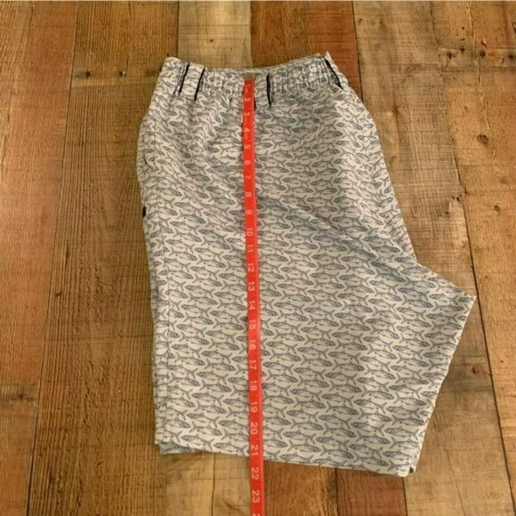 True flies men’s size xx-large board shorts with fish in blue and white - Picture 4 of 10